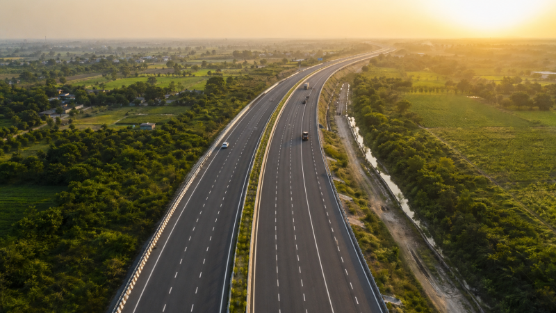 Ganga Expressway: PM Modi to Inaugurate India's Longest 594 km Expressway on 29 April Connecting Mee