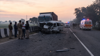 10 killed in van-truck head-on collision on National Highway 730 in Lakhimpur Kheri Uttar Pradesh