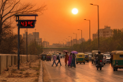 India Heatwave Intensifies as Delhi Hits 43.4 Degrees Celsius