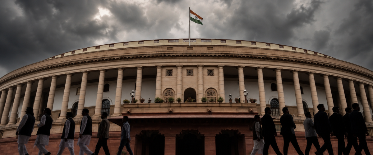 TMC Split: 20 Trinamool MPs Break Ranks with Mamata Banerjee, Signal Support for NDA — Party Faces Existential Crisis